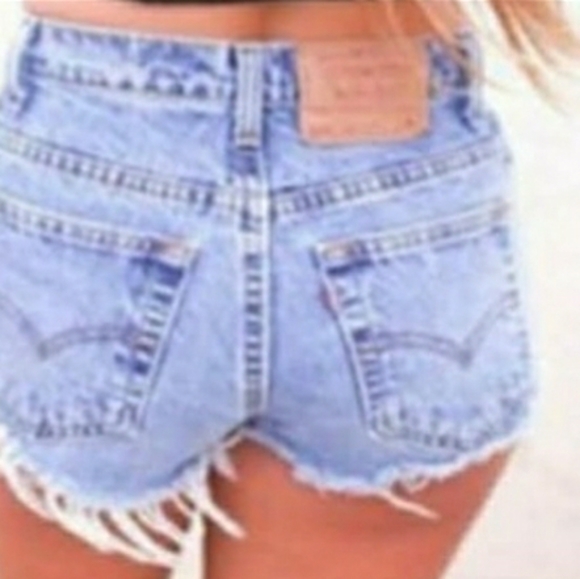 VINTAGE LEVI'S HIGHRISE MID & LOW RISE DISTRESSED FRAYED & ROLLED CUTOFF SHORTS - Picture 5 of 13